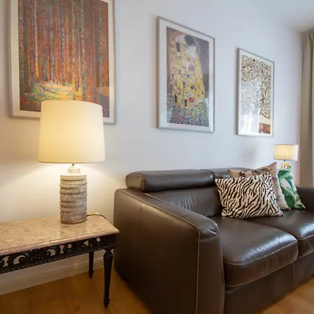 Apartment Sweet Arts